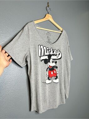 Disney Gray Varsity Tee with Classic Mickey Graphic xxl 2x